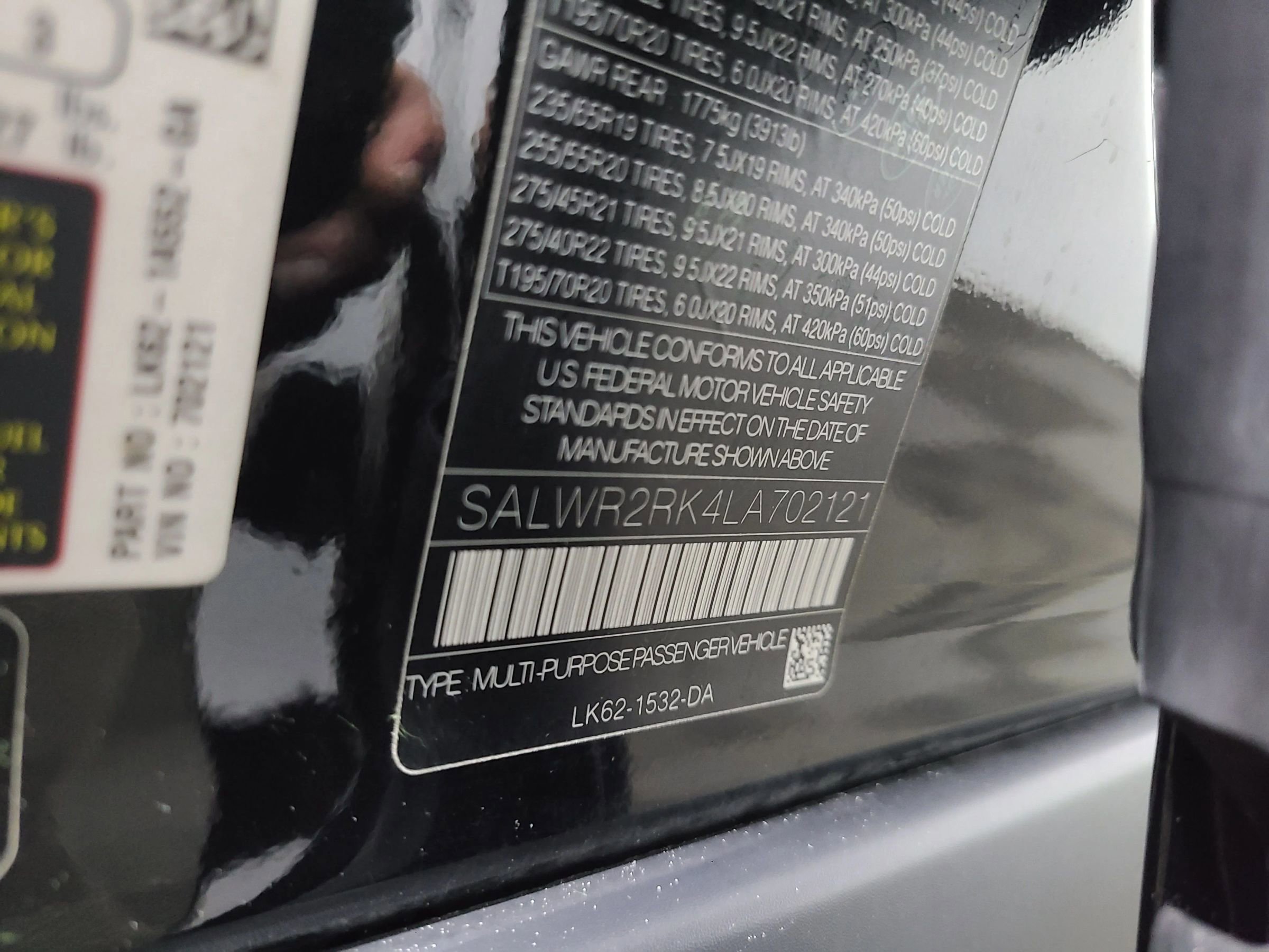 Used 2020 Land Rover Range Rover Sport HSE image 3