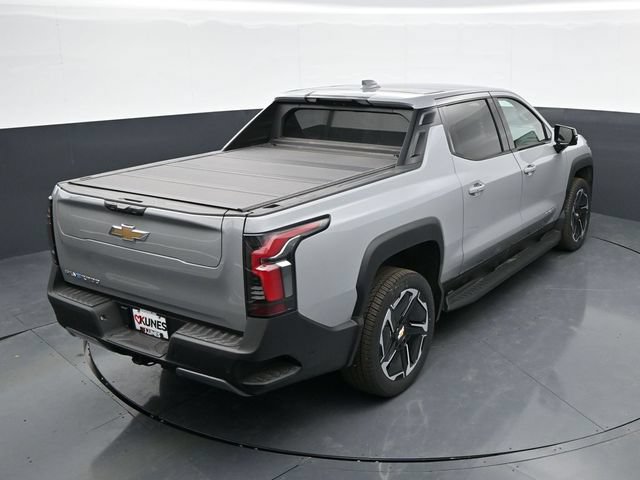 New 2026 Chevrolet Silverado EV LT AWD/4WD image 35