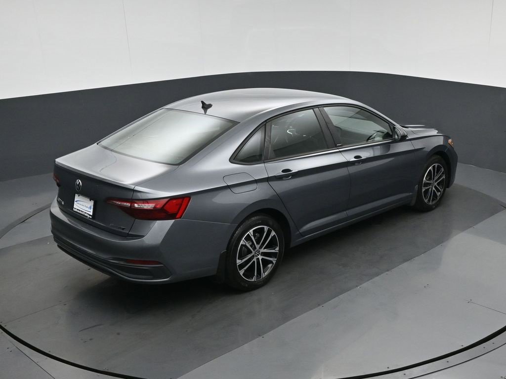 Used 2024 Volkswagen Jetta Sport image 53