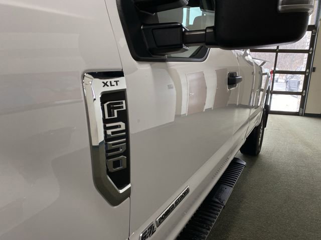 Used 2019 Ford F250 XLT w/ Camper Package image 33