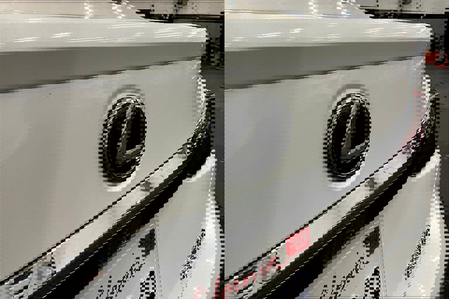 Used 2025 Lexus ES 300h w/ Premium Package image 30