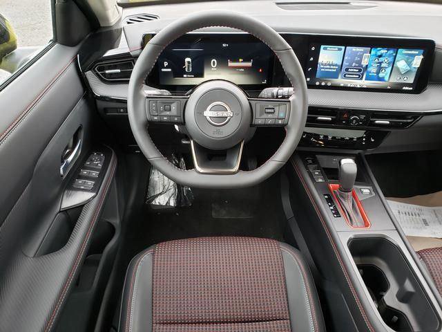New 2026 Nissan Kicks SR w/ SR Premium Package AWD/4WD image 17
