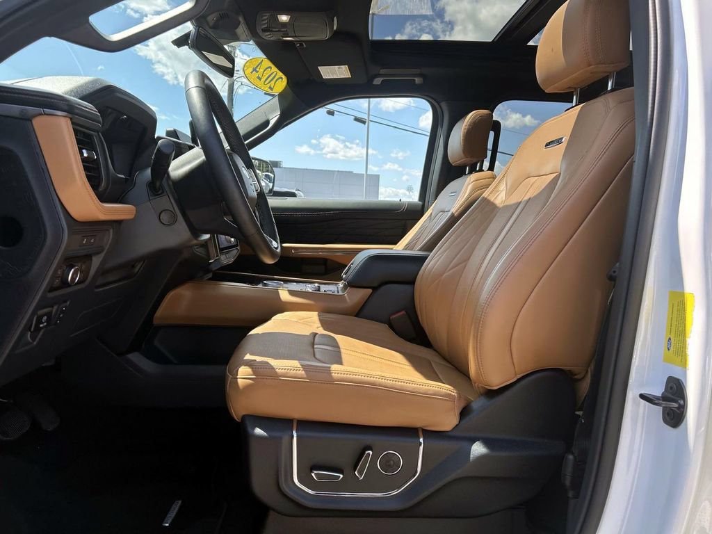 Used 2024 Ford Expedition Max Platinum AWD/4WD image 19