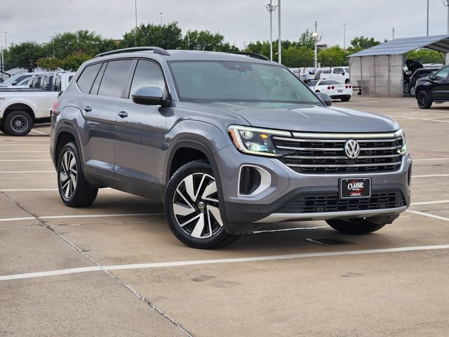 Used 2024 Volkswagen Atlas SE FWD image 2
