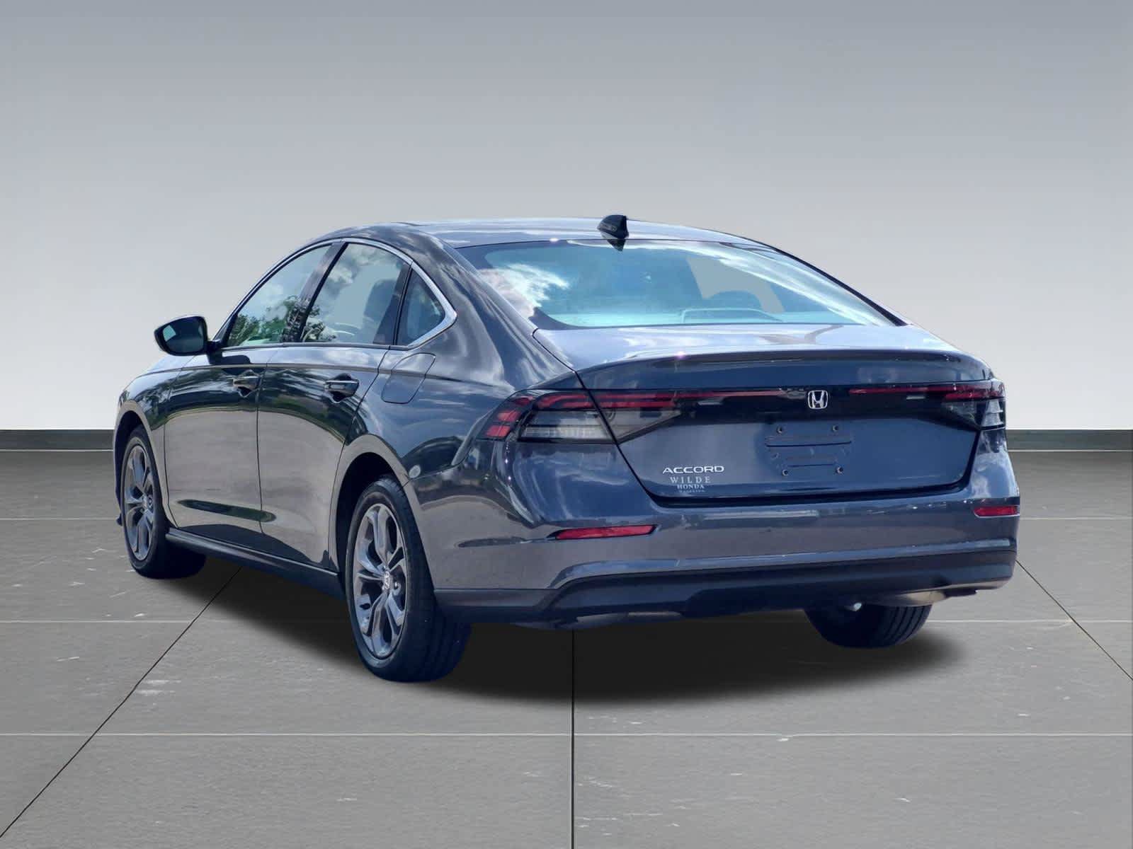 Used 2024 Honda Accord EX image 4