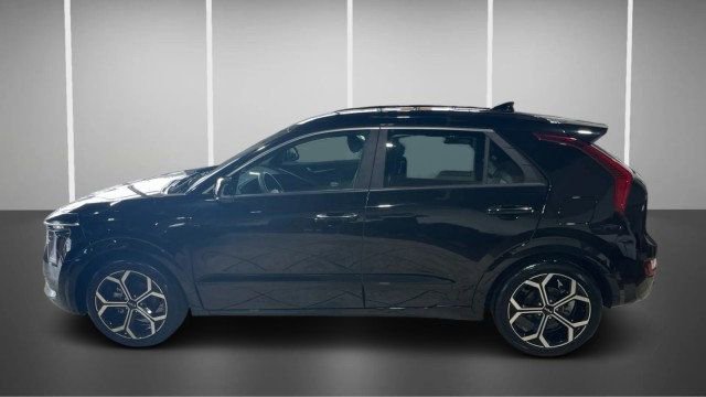 Used 2024 Kia Niro SX Touring FWD image 15