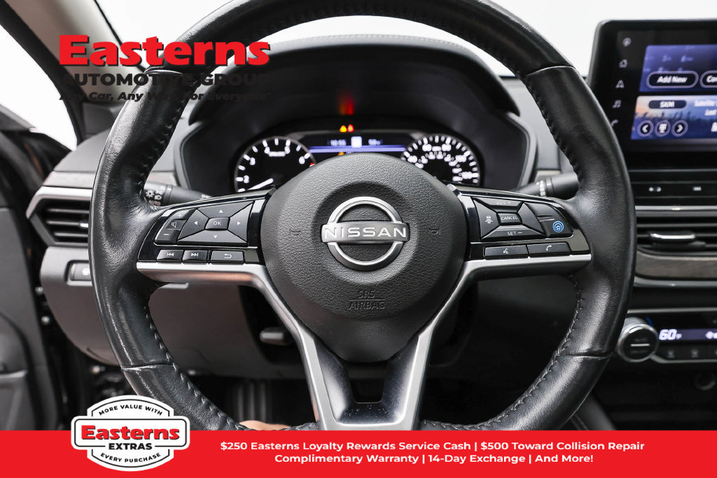 Used 2023 Nissan Altima 2.5 SL AWD/4WD image 11