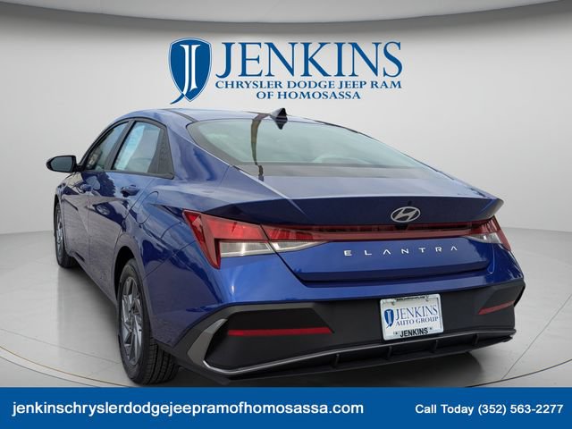 Used 2024 Hyundai Elantra SEL FWD image 6