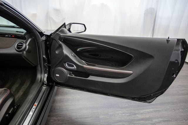 Used 2014 Chevrolet Camaro ZL1 RWD image 17