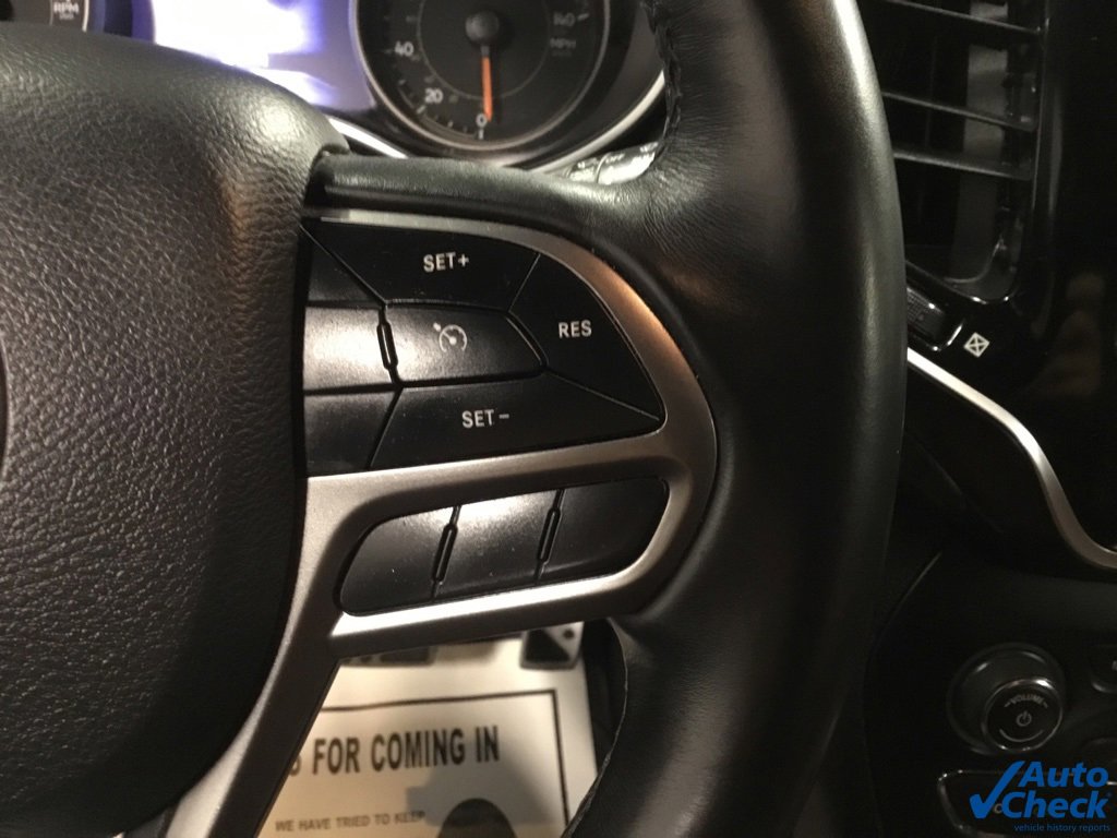 Used 2019 Jeep Cherokee Overland w/ Heavy Duty Protection Group image 47