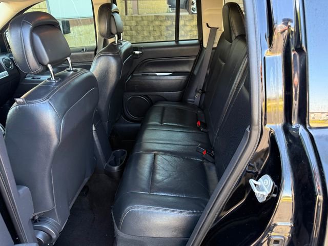 Used 2016 Jeep Compass High Altitude AWD/4WD image 7
