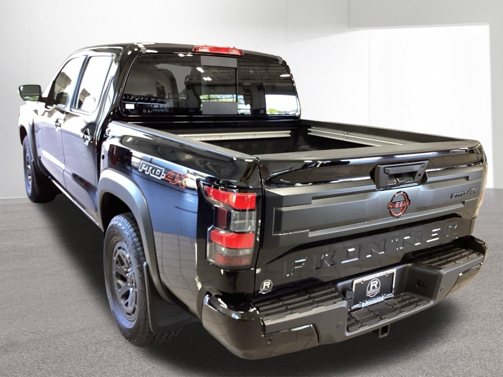 Used 2025 Nissan Frontier PRO-4X w/ Pro Premium Package AWD/4WD image 22