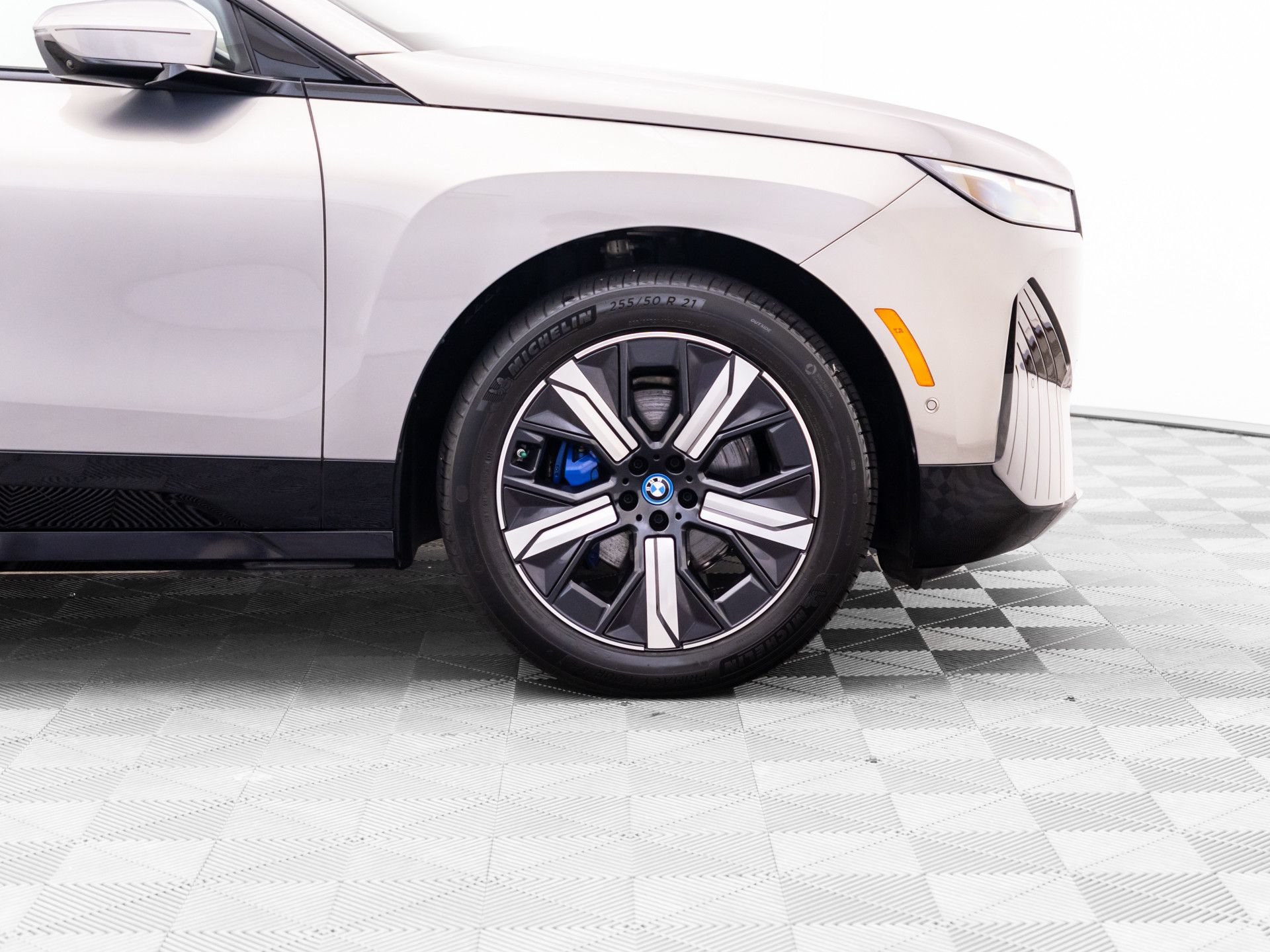 Certified 2024 BMW iX xDrive50 w/ Premium Package AWD/4WD image 29
