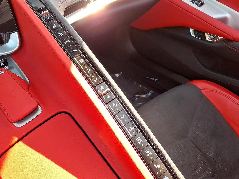 Used 2024 Chevrolet Corvette Stingray Preferred Conv w/ Battery Protection Package image 28