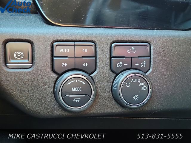 Used 2024 Chevrolet Silverado 1500 LT AWD/4WD image 16