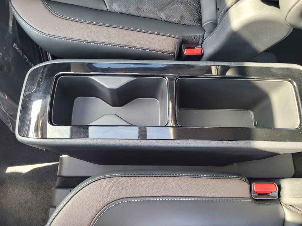 New 2026 Nissan Pathfinder Platinum AWD/4WD image 33