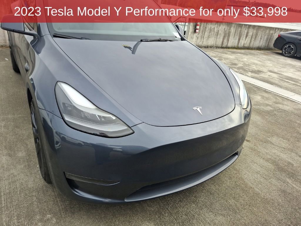 Used 2023 Tesla Model Y Performance image 3