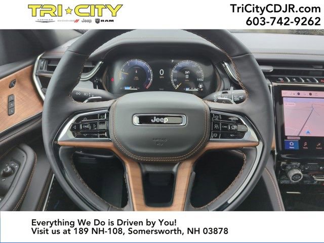 Used 2025 Jeep Grand Cherokee L Summit image 16