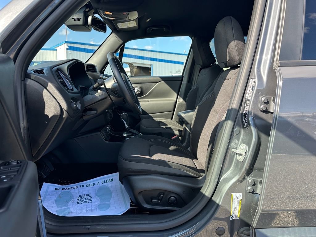 Used 2022 Jeep Renegade Altitude w/ Convenience Group image 24