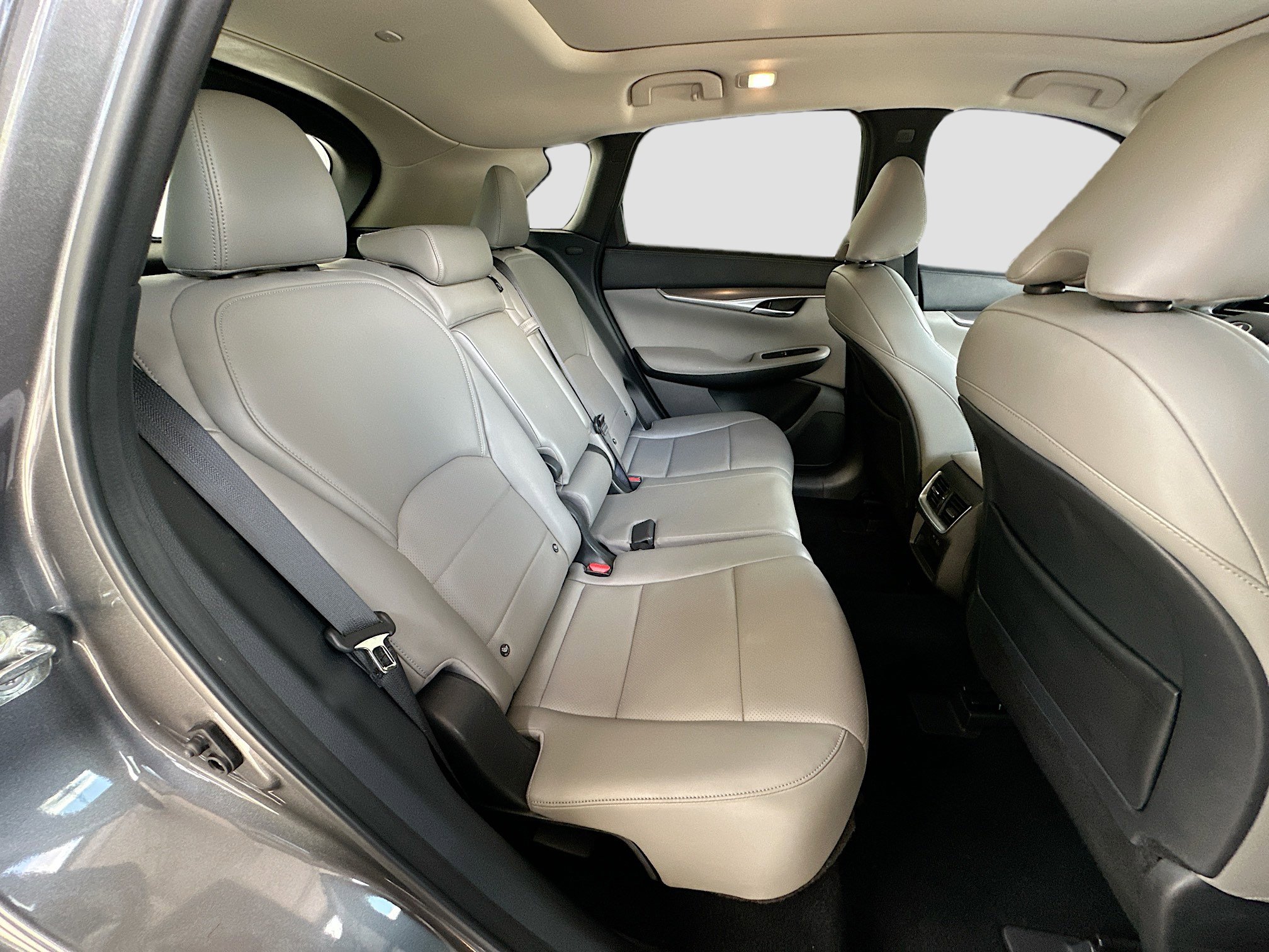 Used 2023 INFINITI QX50 Luxe w/ Cargo Package FWD image 28