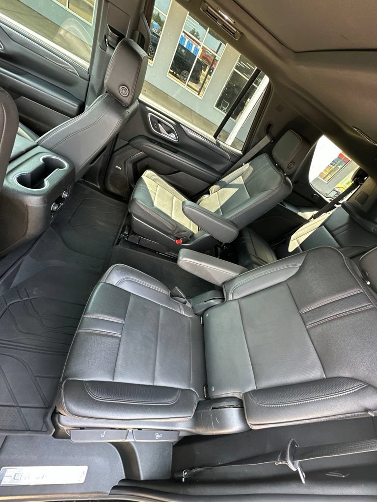 Used 2023 Chevrolet Tahoe RST w/ Luxury Package AWD/4WD image 13