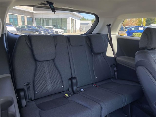 New 2026 Kia Carnival LX image 18