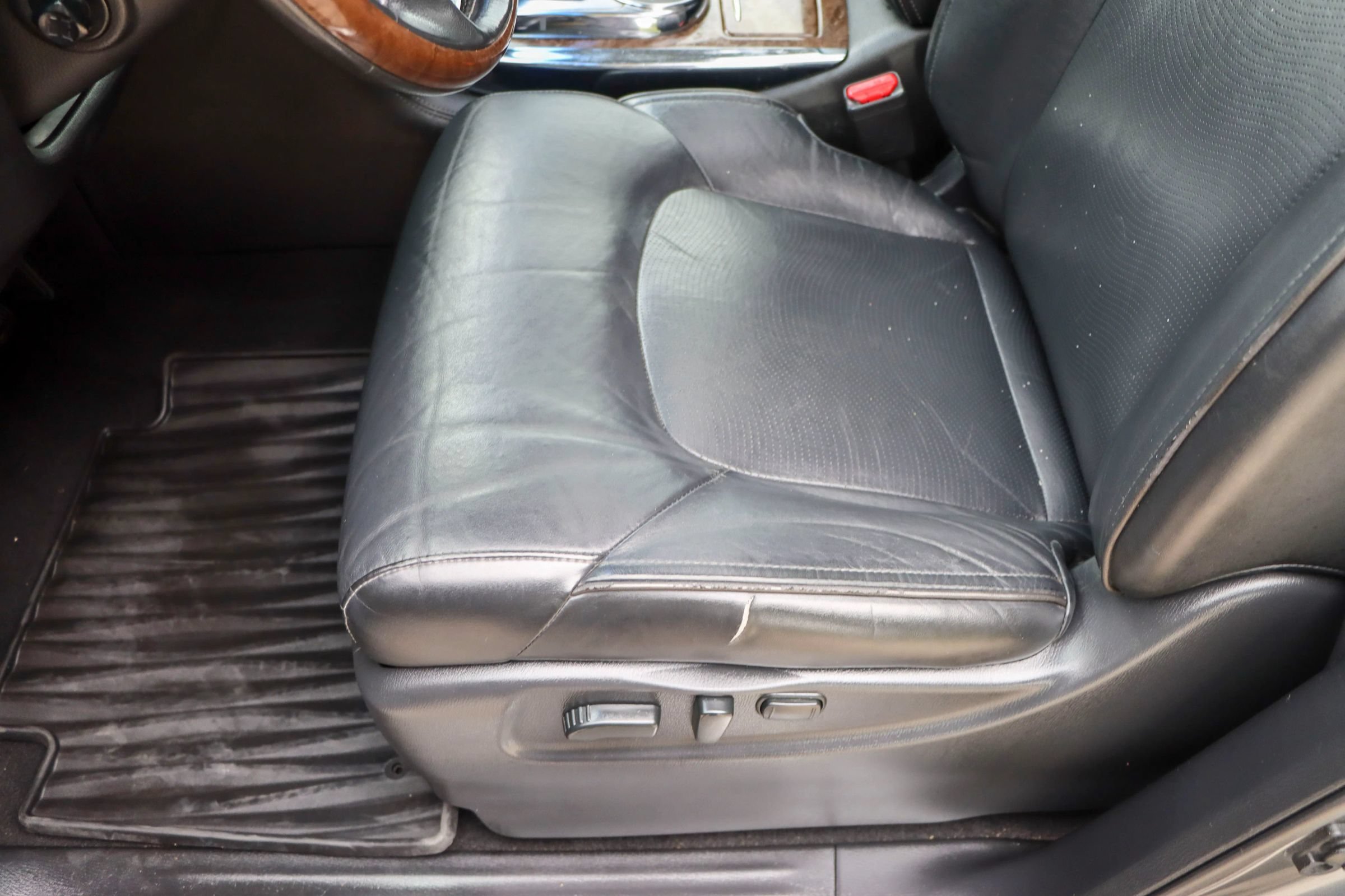 Used 2016 INFINITI QX80 2WD image 16