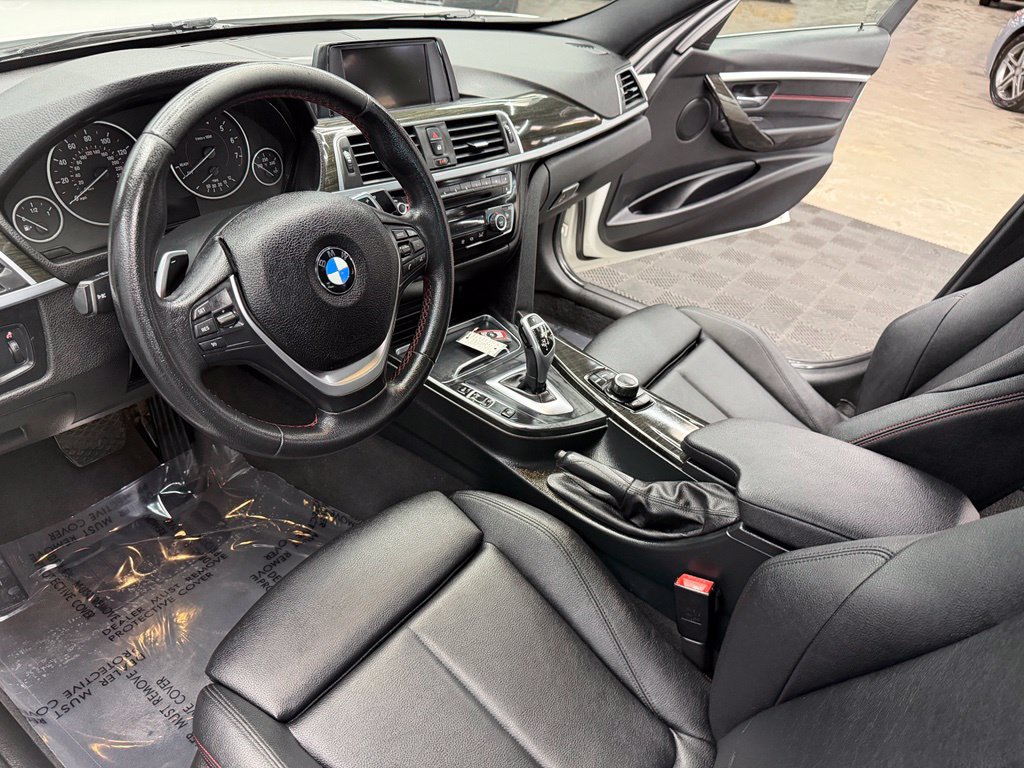Used 2017 BMW 330i Sedan RWD image 31