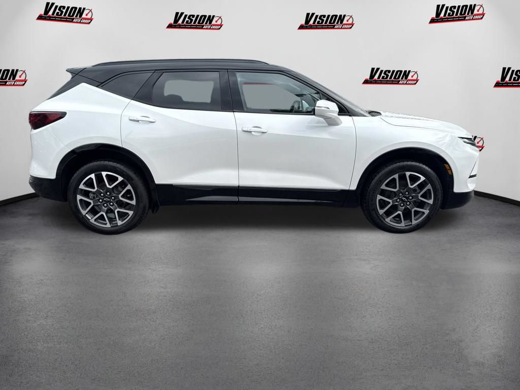 Used 2023 Chevrolet Blazer RS w/ Enhanced Convenience Package AWD/4WD image 4