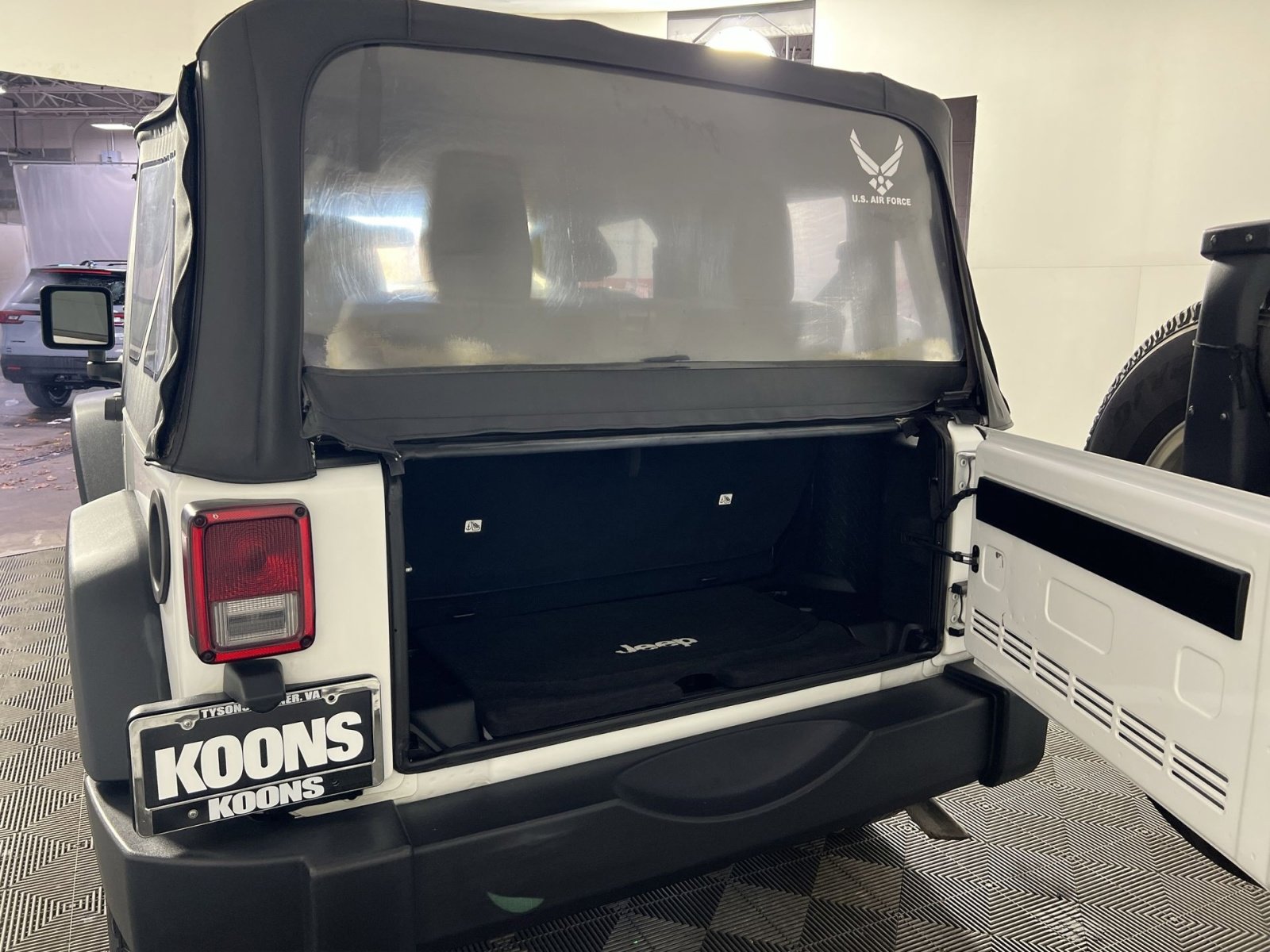 Used 2016 Jeep Wrangler Sport w/ Quick Order Package 24S image 24