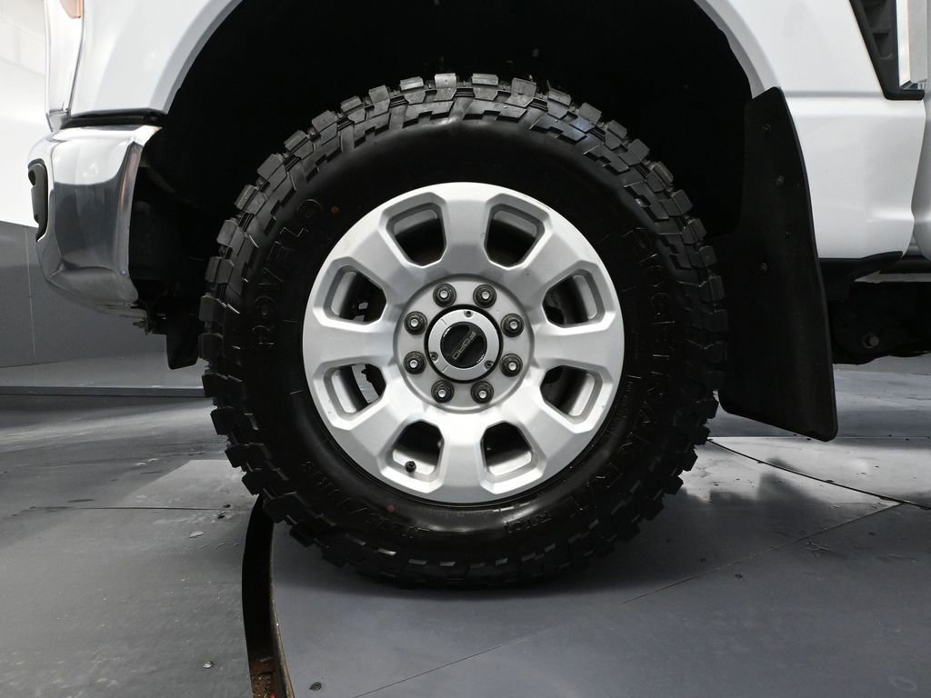 Used 2024 Ford F350 XLT w/ FX4 Off-Road Package image 17