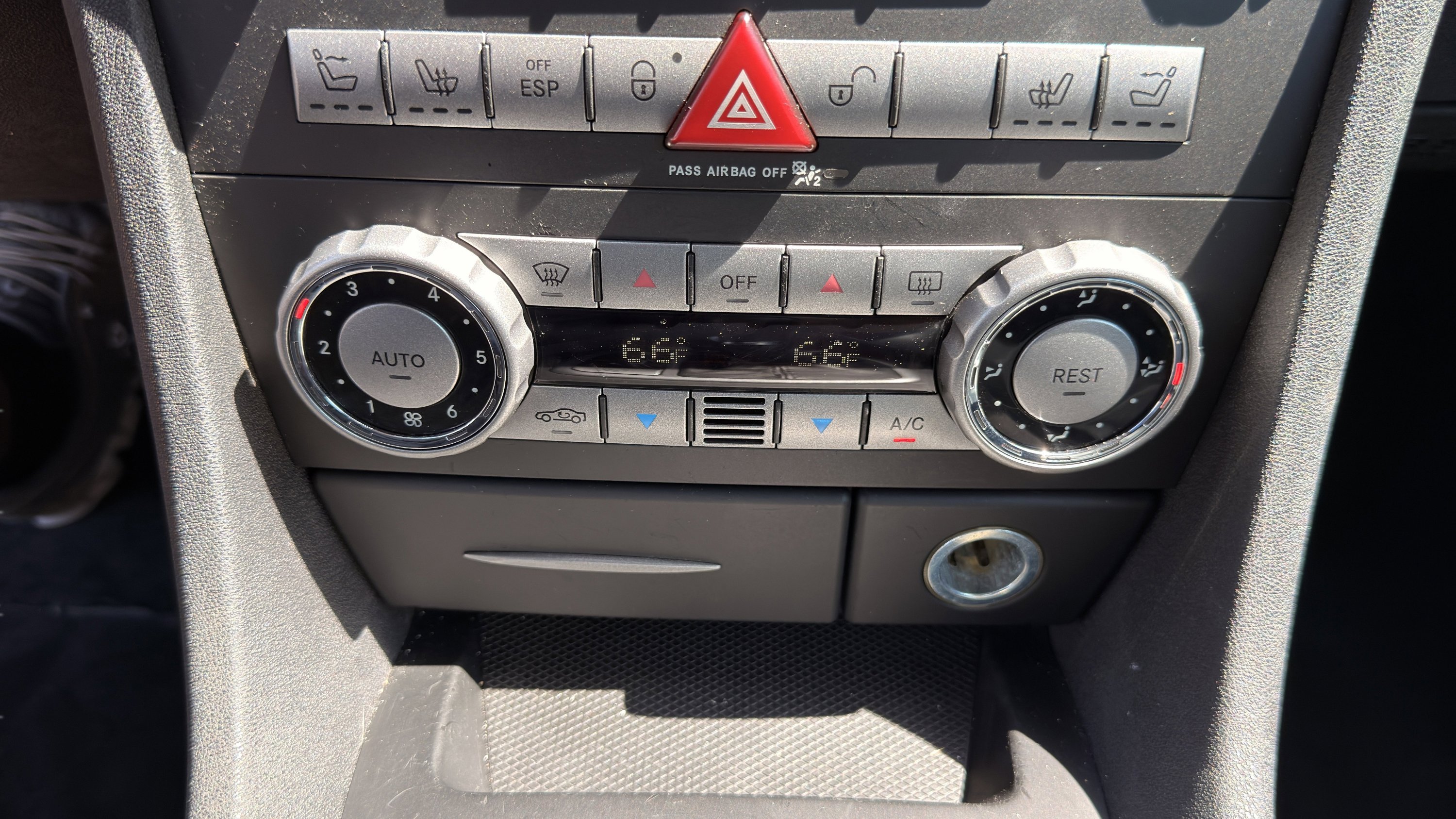 Used 2006 Mercedes-Benz SLK 55 AMG image 47