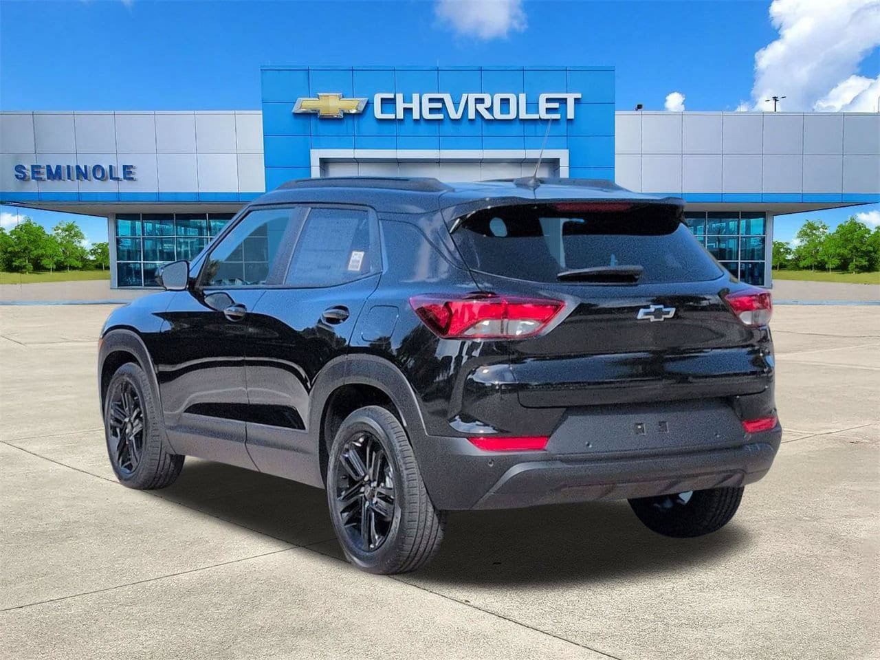 New 2026 Chevrolet TrailBlazer LT w/ Convenience Package FWD image 3