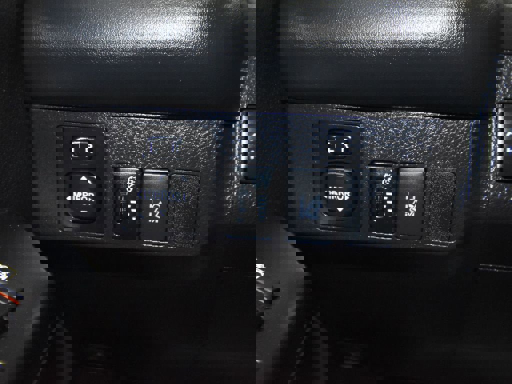 Used 2018 Toyota RAV4 XLE image 16