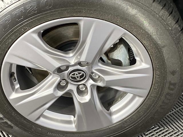 Used 2025 Toyota RAV4 XLE w/ Convenience Package AWD/4WD image 30