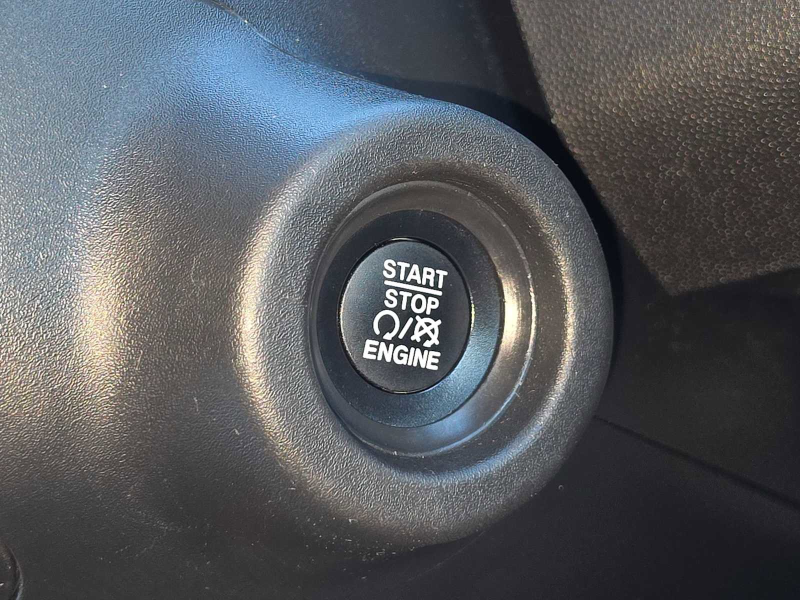 Used 2025 RAM ProMaster 2500 w/ Convenience Group image 23