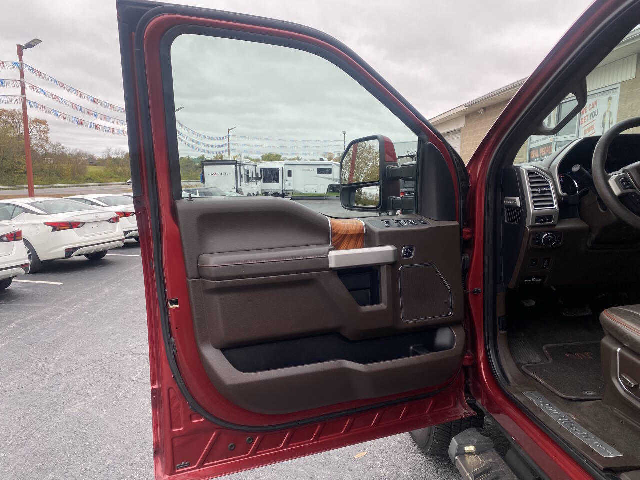 Used 2017 Ford F250 King Ranch w/ FX4 Off-Road Package image 15