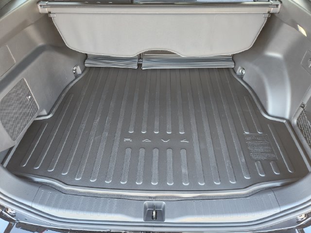 New 2026 Toyota RAV4 XSE AWD/4WD image 28