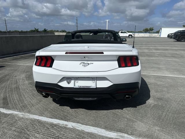 Used 2025 Ford Mustang Premium image 18