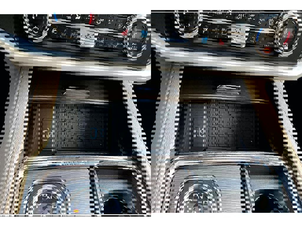 Used 2024 Ford Expedition Limited image 25