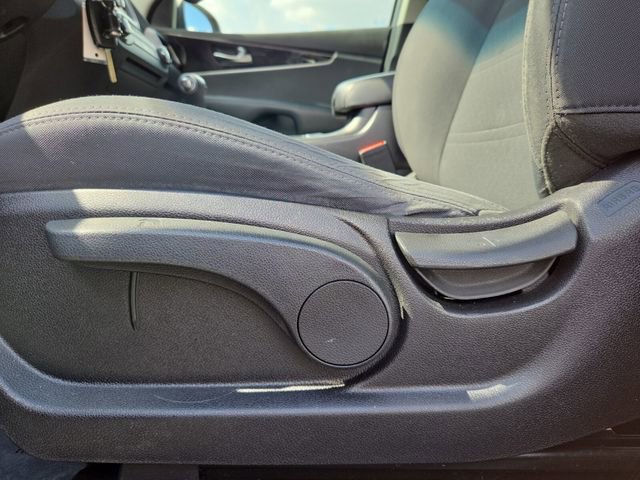 Used 2016 Kia Sorento L image 12