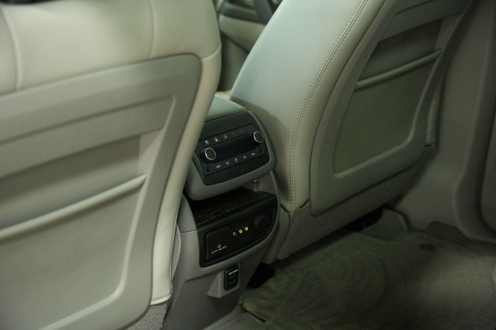 Certified 2014 Buick Enclave Premium FWD image 33