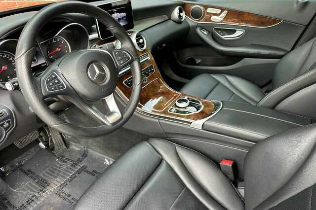 Used 2018 Mercedes-Benz C 300 4MATIC Sedan image 10