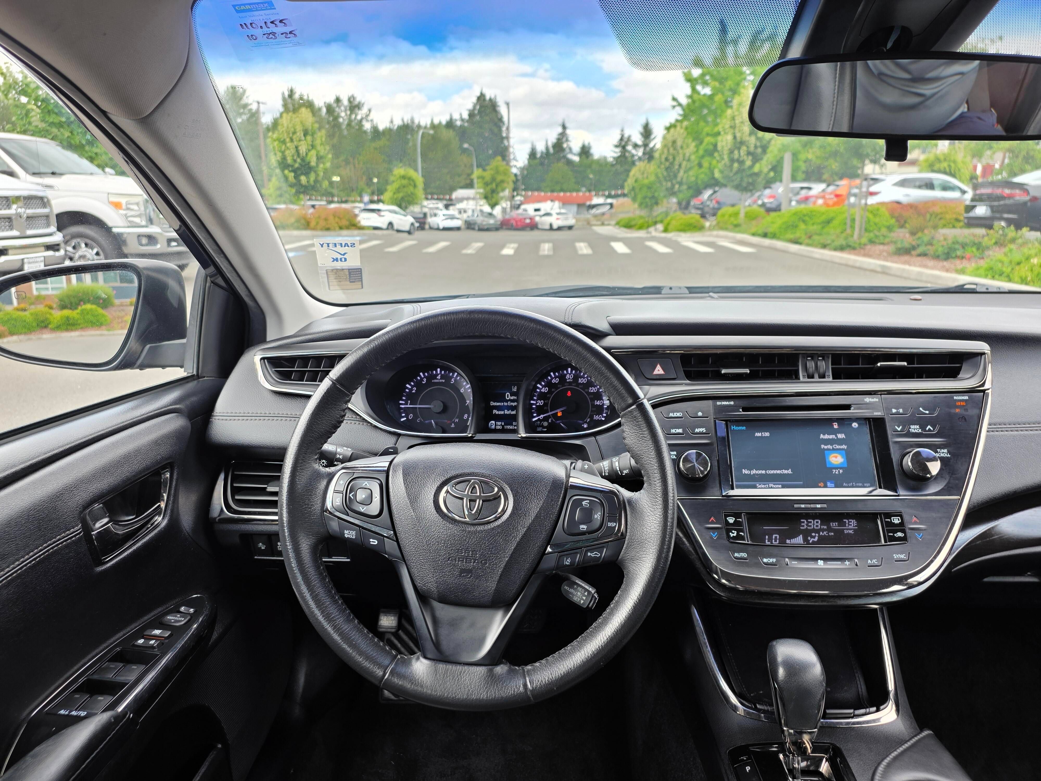 Used 2018 Toyota Avalon XLE FWD image 11