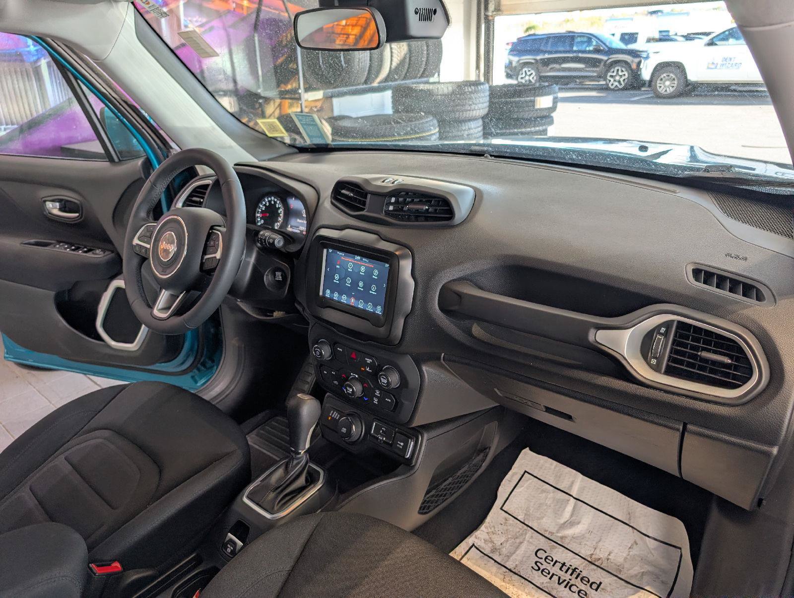 Used 2021 Jeep Renegade Latitude AWD/4WD image 20