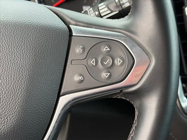 Used 2023 Chevrolet Traverse LT image 19