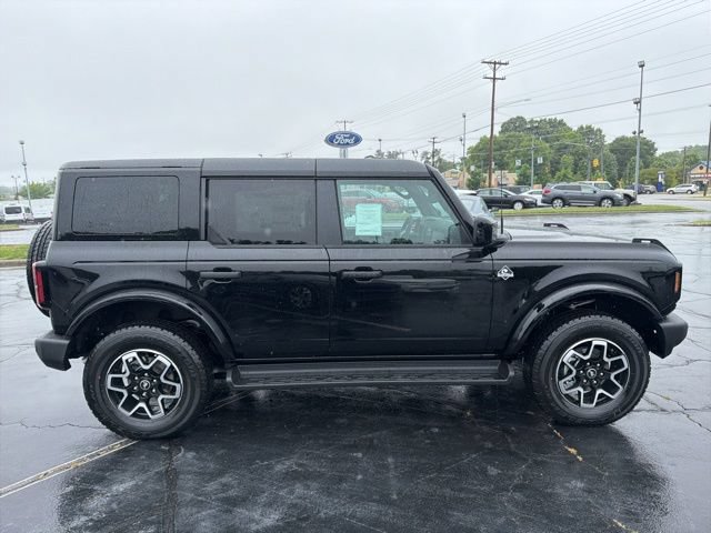 New 2026 Ford Bronco Outer Banks AWD/4WD image 8