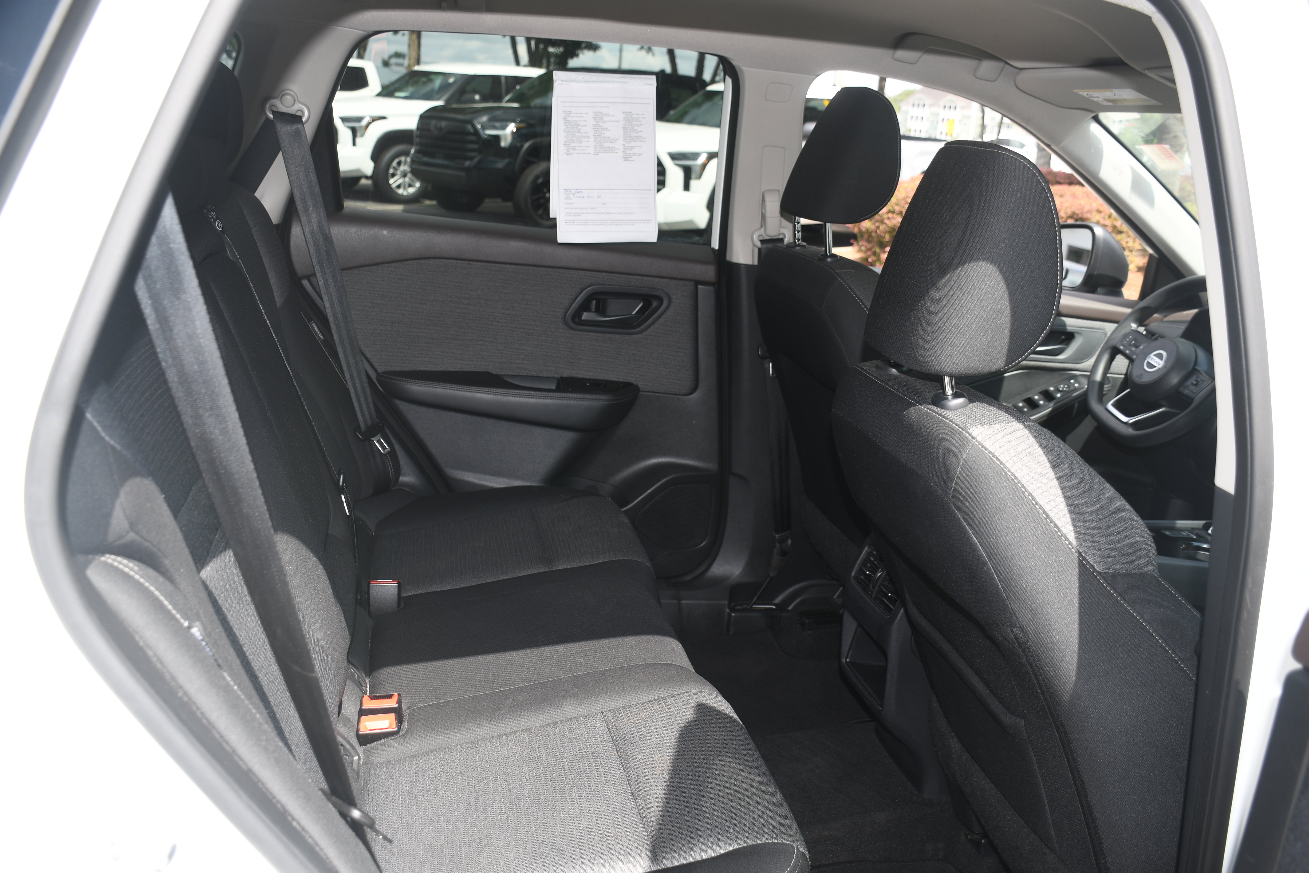 Used 2021 Nissan Rogue S FWD image 17