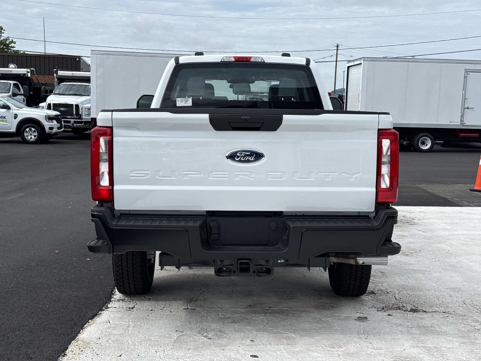 New 2026 Ford F250 XL w/ XL Driver Assist Package AWD/4WD image 4