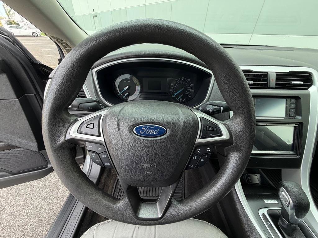 Used 2015 Ford Fusion S FWD image 29